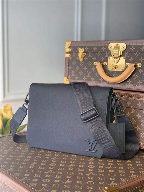 louis vuitton m57080